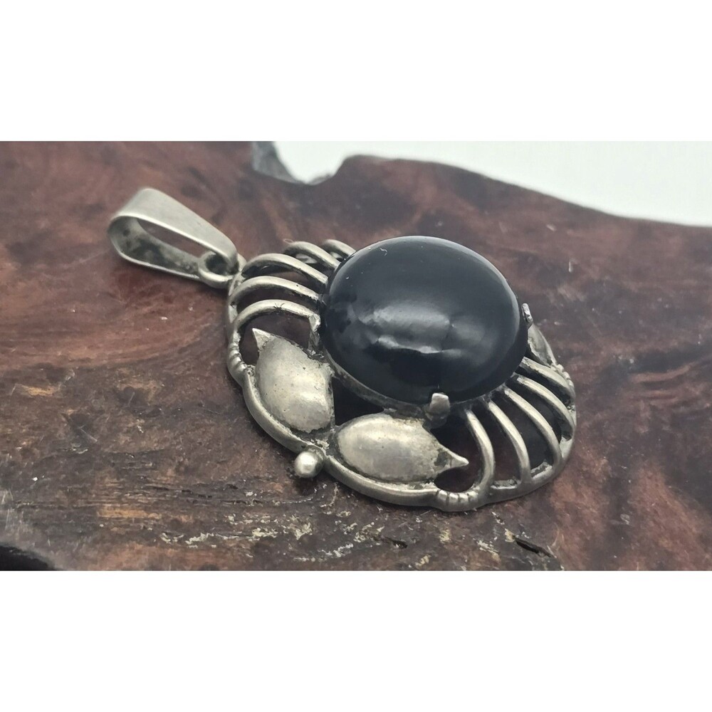 Vintage Norwegian 830 Sterling Silver Pendant, Black Onyx Stone Pendant - Picture 4 of 7